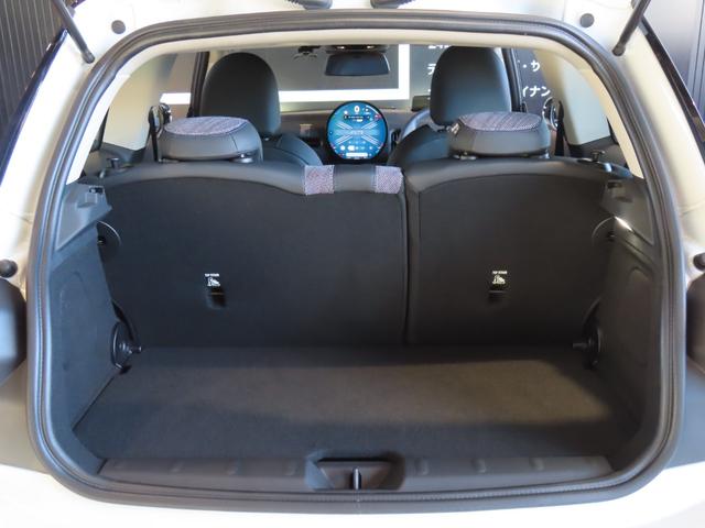 MINI クーパーC クラシック・トリム 認定中古車/純正ナビ/AppleCarPlay/AndroidAuto/LEDライト/純正バックカメラ/ETC2.0/純正ナビゲーションシステム/前後センサー/アダプティブクルーズコントロール(62枚目)