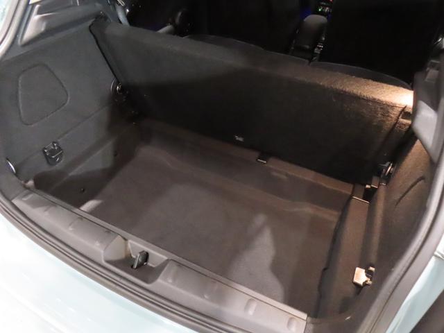 ＭＩＮＩ アイスブルーブラックエディション　認定中古車／大人気アイスブルーエディション／ＭＴ車両／貴重車両／純正バックカメラ／ボンネットストライプ／アンビエントライト／Ｂｌｕｅｔｏｏｔｈ／純正ナビ／アクティブクルーズコントロール装備（70枚目）