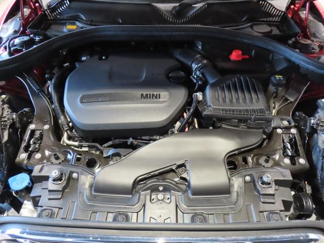 ＭＩＮＩ クーパーＤ　クラブマン　認定中古車／アダプティブクルーズコントロール／衝突軽減ブレーキ／純正ナビゲーション／純正バックカメラ／ＥＴＣ付／ＬＥＤヘッドライト／ＡＵＴＯライト／ＡＵＴＯワイパー／コンフォートアクセス（27枚目）