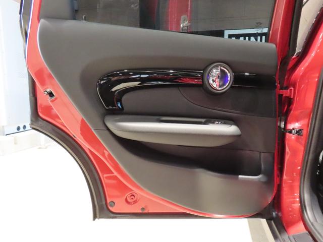 ＭＩＮＩ クーパーＤ　クラブマン　認定中古車／アダプティブクルーズコントロール／衝突軽減ブレーキ／純正ナビゲーション／純正バックカメラ／ＥＴＣ付／ＬＥＤヘッドライト／ＡＵＴＯライト／ＡＵＴＯワイパー／コンフォートアクセス（65枚目）
