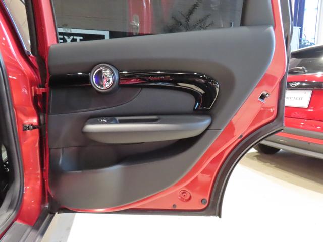 ＭＩＮＩ クーパーＤ　クラブマン　認定中古車／アダプティブクルーズコントロール／衝突軽減ブレーキ／純正ナビゲーション／純正バックカメラ／ＥＴＣ付／ＬＥＤヘッドライト／ＡＵＴＯライト／ＡＵＴＯワイパー／コンフォートアクセス（69枚目）