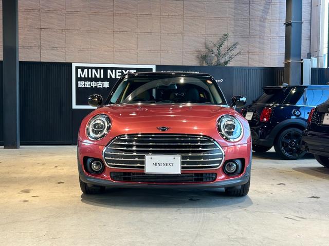 MINI クーパーD クラブマン クラシック・トリム 認定中古車/弊社下取り車/純正ナビ/デジタルスピードメーター/アダプティブクルーズコントロール/アンビエントライト/オートライト/バックカメラ/ETC一体型ルームミラー(9枚目)