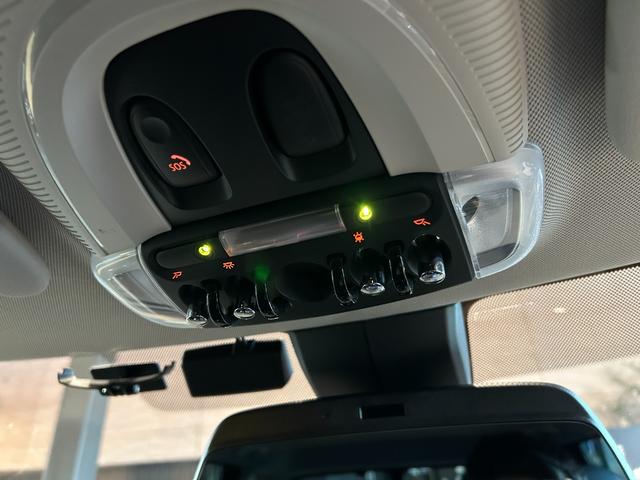 MINI クーパーD クラブマン クラシック・トリム 認定中古車/弊社下取り車/純正ナビ/デジタルスピードメーター/アダプティブクルーズコントロール/アンビエントライト/オートライト/バックカメラ/ETC一体型ルームミラー(46枚目)