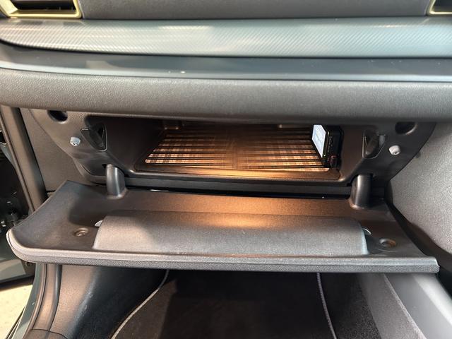 ＭＩＮＩ クーパー　クラブマン　アントールド・エディション　アントールドエディション／クルーズコントロール／マルチファンクションステアリング／ＥＴＣ２．０／ユニオンジャックテールライト／スピードリミッター／専用シート（50枚目）