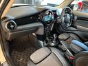 クーパーＤプレミアムプラスパッケージクラシックトリム　認定中古車／弊社下取り車両／純正バックカメラ／アンビエントライト／シートヒーター／デジタルスピードメーター／ユニオンジャックテールライト／ルームミラー一体型ＥＴＣ車載器／オートライト（52枚目）