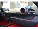 ベースグレード　正規ディーラー車　カーボンドライバーゾーン＋ＬＥＤＳ　カーボンサイドエアインテーク　カーボンエンジンカバー　カーボンセンターブリッジ　カーボンダッシュボードインサート　リフティング　フル電動シート（32枚目）