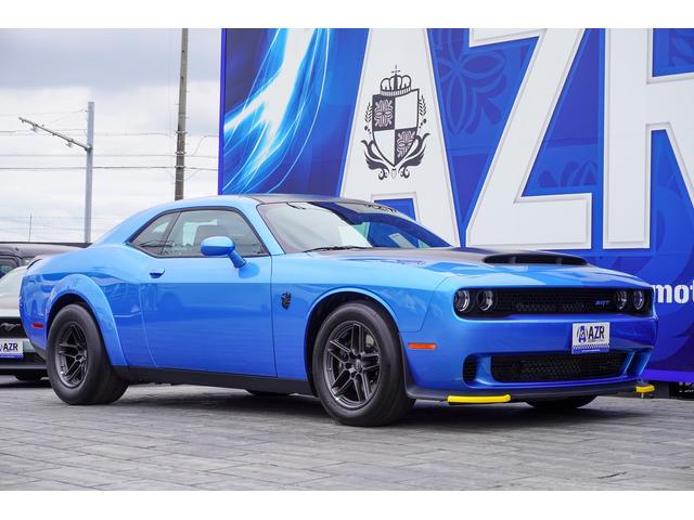 ダッジ・チャレンジャー デーモン１７０　新車並行車　世界３３００台限定車　Ｖ８ＨＥＭＩエンジン　ＭＡＸ１０２５馬力　ワイドボディ　スーパーチャージャー　カーボンインテリアパネル　赤革シート　Ａｐｐｌｅカープレイ＆Ａｎｄｒｏｉｄａｕｔｏ（5枚目）