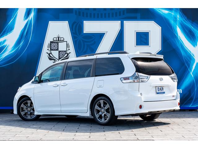シエナ ＳＥ　新車並行　Ｖ６エンジン　ルーフレールクロスバー　両側パワースライドドア　レザーステアリング　８インチタッチパネルディスプレイ（3枚目）
