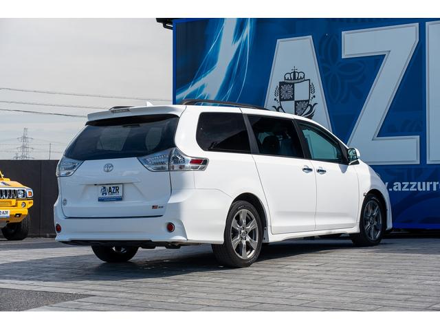 シエナ ＳＥ　新車並行　Ｖ６エンジン　ルーフレールクロスバー　両側パワースライドドア　レザーステアリング　８インチタッチパネルディスプレイ（8枚目）