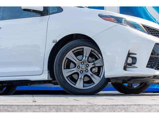 シエナ ＳＥ　新車並行　Ｖ６エンジン　ルーフレールクロスバー　両側パワースライドドア　レザーステアリング　８インチタッチパネルディスプレイ（11枚目）
