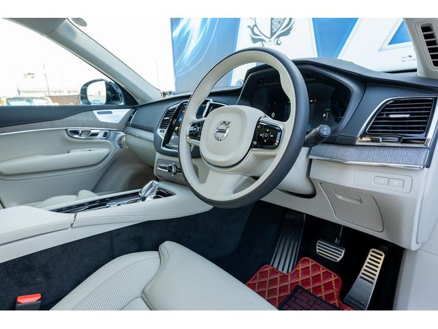 XC90 リチャージアルテメットT8AWDプラグインハイブリド Bowers&Wilkinsプレミアムサウンドオーディオサウンドシステム ヘッドアップディスプレイ ファインナッパレザー クリスタルシフトノブ パノラマサンルーフ(18枚目)