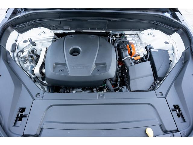 XC90 リチャージアルテメットT8AWDプラグインハイブリド Bowers&Wilkinsプレミアムサウンドオーディオサウンドシステム ヘッドアップディスプレイ ファインナッパレザー クリスタルシフトノブ パノラマサンルーフ(26枚目)