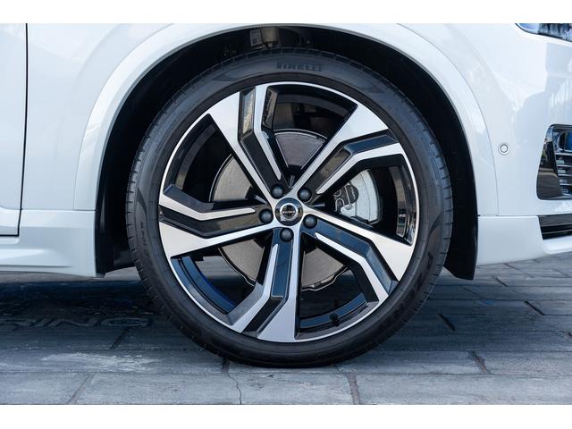 XC90 リチャージアルテメットT8AWDプラグインハイブリド Bowers&Wilkinsプレミアムサウンドオーディオサウンドシステム ヘッドアップディスプレイ ファインナッパレザー クリスタルシフトノブ パノラマサンルーフ(28枚目)