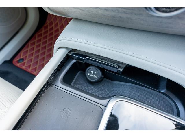 XC90 リチャージアルテメットT8AWDプラグインハイブリド Bowers&Wilkinsプレミアムサウンドオーディオサウンドシステム ヘッドアップディスプレイ ファインナッパレザー クリスタルシフトノブ パノラマサンルーフ(38枚目)