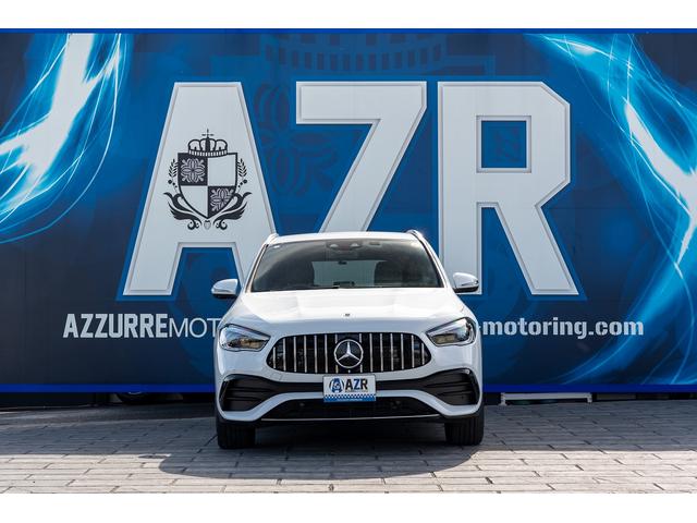 GLAクラス GLA200d 4マチック AMGラインパッケージ AMGライン デジタルホワイト 新車保証継承R8年9月迄 レザーDINAMICAシート 純正前後ドラレコ 社外グリル アンビエントライト レーダーセーフティPKG カーボン調インテリアトリム(9枚目)