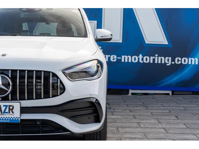 GLAクラス GLA200d 4マチック AMGラインパッケージ AMGライン デジタルホワイト 新車保証継承R8年9月迄 レザーDINAMICAシート 純正前後ドラレコ 社外グリル アンビエントライト レーダーセーフティPKG カーボン調インテリアトリム(14枚目)