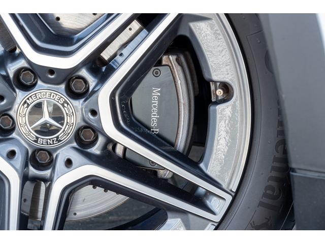 GLAクラス GLA200d 4マチック AMGラインパッケージ AMGライン デジタルホワイト 新車保証継承R8年9月迄 レザーDINAMICAシート 純正前後ドラレコ 社外グリル アンビエントライト レーダーセーフティPKG カーボン調インテリアトリム(27枚目)