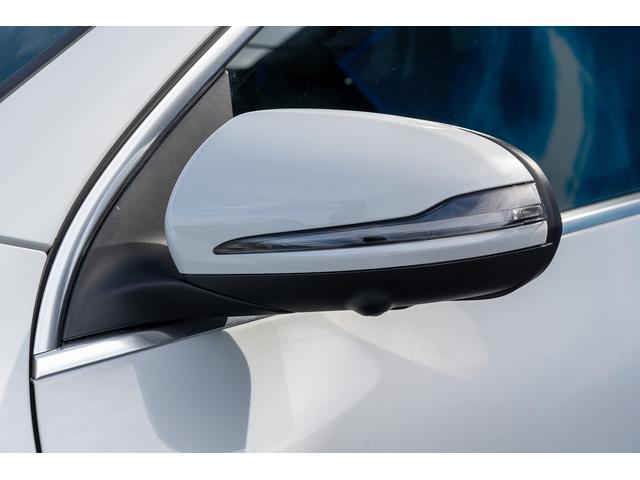 GLAクラス GLA200d 4マチック AMGラインパッケージ AMGライン デジタルホワイト 新車保証継承R8年9月迄 レザーDINAMICAシート 純正前後ドラレコ 社外グリル アンビエントライト レーダーセーフティPKG カーボン調インテリアトリム(29枚目)