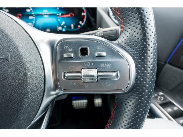 GLAクラス GLA200d 4マチック AMGラインパッケージ AMGライン デジタルホワイト 新車保証継承R8年9月迄 レザーDINAMICAシート 純正前後ドラレコ 社外グリル アンビエントライト レーダーセーフティPKG カーボン調インテリアトリム(37枚目)