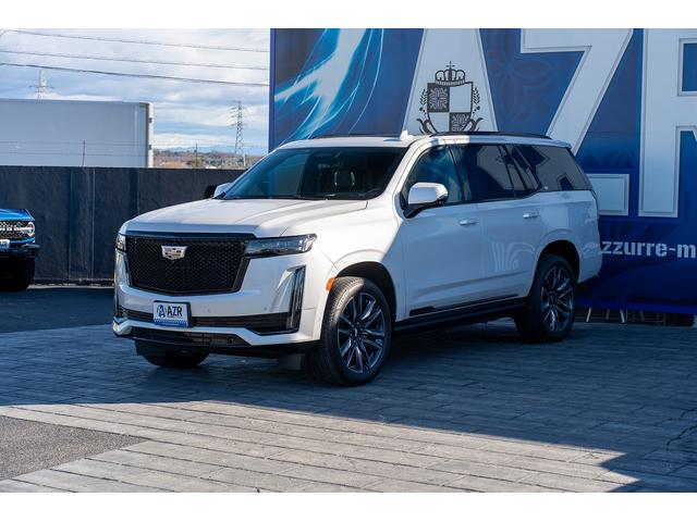 キャデラックエスカレード ホワイトスポーツエディション　ホワイトスポーツエディション　限定３０台　サンルーフ　ＡＫＧサウンド　後席エンターテインメント　パワーゲート　ナイトビジョン　ＬＥＤヘッドライト（2枚目）