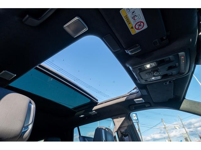 キャデラックエスカレード ホワイトスポーツエディション　ホワイトスポーツエディション　限定３０台　サンルーフ　ＡＫＧサウンド　後席エンターテインメント　パワーゲート　ナイトビジョン　ＬＥＤヘッドライト（22枚目）