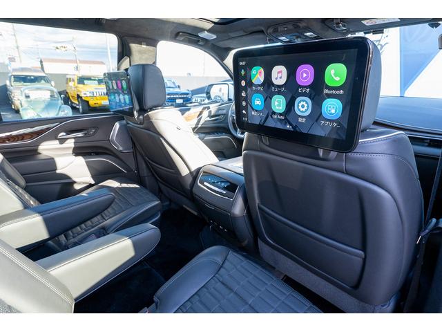 キャデラックエスカレード ホワイトスポーツエディション　ホワイトスポーツエディション　限定３０台　サンルーフ　ＡＫＧサウンド　後席エンターテインメント　パワーゲート　ナイトビジョン　ＬＥＤヘッドライト（24枚目）