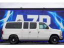 ２００９ｙ　フォード　Ｅ－１５０　エコノライン　中古並行　４．６Ｌ　Ｖ８　８人乗　アルパインビッグＸナビ　フリップダウン　ダブルゾーン対応　ＥＴＣ