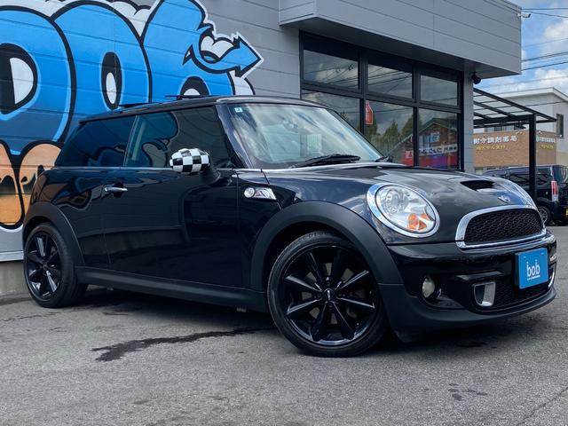 ＭＩＮＩ クーパーＳ　Ｒ５６クーパーＳ後期モデル　ユニオンジャックテール　タイミングチェーン＆テンショナーｅｔｃ交換済　ハーフレザーシート　純正ＯＰ１７ブラックＡＷ　ＥＴＣ　禁煙車　無事故車　修復歴無車　正規ディーラー車（5枚目）