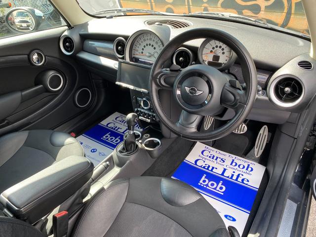 ＭＩＮＩ クーパーＳ　Ｒ５６クーパーＳ後期モデル　ユニオンジャックテール　タイミングチェーン＆テンショナーｅｔｃ交換済　ハーフレザーシート　純正ＯＰ１７ブラックＡＷ　ＥＴＣ　禁煙車　無事故車　修復歴無車　正規ディーラー車（10枚目）