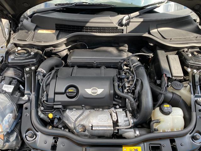 ＭＩＮＩ クーパーＳ　Ｒ５６クーパーＳ後期モデル　ユニオンジャックテール　タイミングチェーン＆テンショナーｅｔｃ交換済　ハーフレザーシート　純正ＯＰ１７ブラックＡＷ　ＥＴＣ　禁煙車　無事故車　修復歴無車　正規ディーラー車（17枚目）