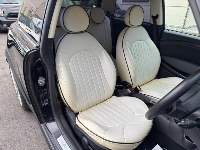 ＭＩＮＩ クーパーＳ　Ｒ５６クーパーＳ後期モデル　エンジン最終モデル　ＣＡＢＡＮＡシートカバー　ＶＡＮＯＳセンサーなと交換済　ＨＤＤナビ＆バックカメラ　１７インチＡＷ　ＥＴＣ　禁煙車　無事故車　修復歴無車　正規ディーラー車（11枚目）