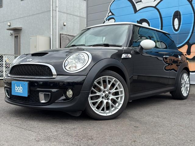 ＭＩＮＩ クーパーＳ　Ｒ５６クーパーＳ後期モデル　エンジン最終モデル　ＣＡＢＡＮＡシートカバー　ＶＡＮＯＳセンサーなと交換済　ＨＤＤナビ＆バックカメラ　１７インチＡＷ　ＥＴＣ　禁煙車　無事故車　修復歴無車　正規ディーラー車（18枚目）