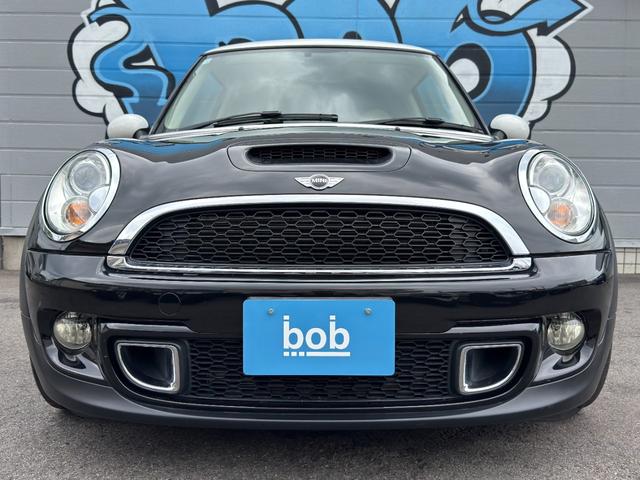 ＭＩＮＩ クーパーＳ　Ｒ５６クーパーＳ後期モデル　エンジン最終モデル　ＣＡＢＡＮＡシートカバー　ＶＡＮＯＳセンサーなと交換済　ＨＤＤナビ＆バックカメラ　１７インチＡＷ　ＥＴＣ　禁煙車　無事故車　修復歴無車　正規ディーラー車（21枚目）