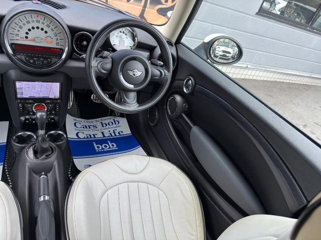 ＭＩＮＩ クーパーＳ　Ｒ５６クーパーＳ後期モデル　エンジン最終モデル　ＣＡＢＡＮＡシートカバー　ＶＡＮＯＳセンサーなと交換済　ＨＤＤナビ＆バックカメラ　１７インチＡＷ　ＥＴＣ　禁煙車　無事故車　修復歴無車　正規ディーラー車（41枚目）