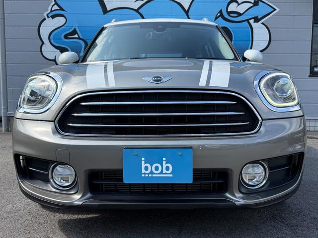 ＭＩＮＩ クーパーＤ　クロスオーバー　Ｆ６０クーパーＤ　純正ナビ＆バックカメラ　スマートキー　ディーゼル車　１７インチＡＷ　ＬＥＤヘッドライト　ＥＴＣ　禁煙車　無事故車　修復歴無車　正規ディーラー車（7枚目）