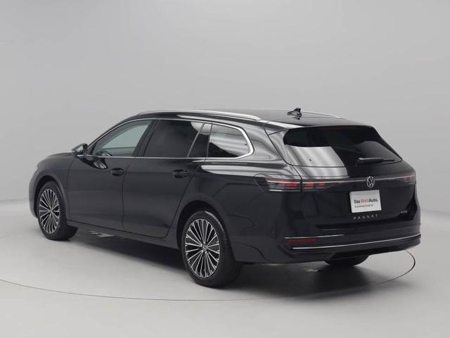 パサート eTSI エレガンス 認定中古車 レザーシート パワーシート シートヒーター ベンチレーション DCC Pro アラウンドビューカメラ IQ.LIGHT パワーテールゲート(3枚目)