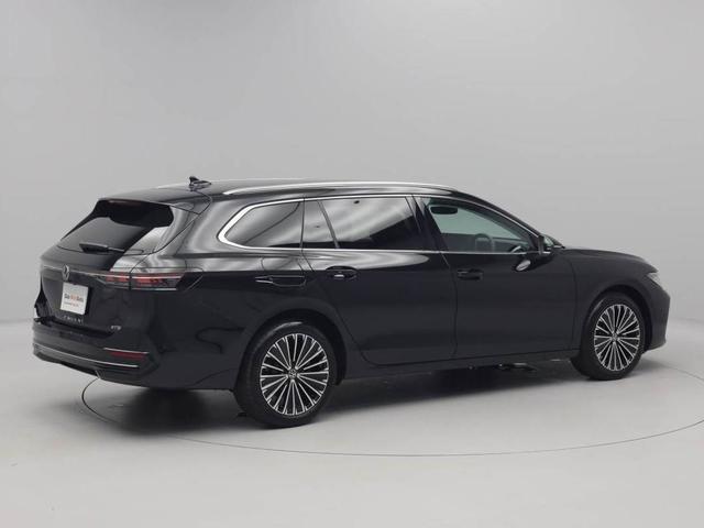 パサート eTSI エレガンス 認定中古車 レザーシート パワーシート シートヒーター ベンチレーション DCC Pro アラウンドビューカメラ IQ.LIGHT パワーテールゲート(5枚目)