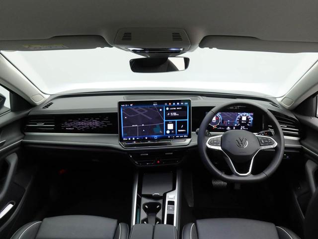 パサート eTSI エレガンス 認定中古車 レザーシート パワーシート シートヒーター ベンチレーション DCC Pro アラウンドビューカメラ IQ.LIGHT パワーテールゲート(13枚目)