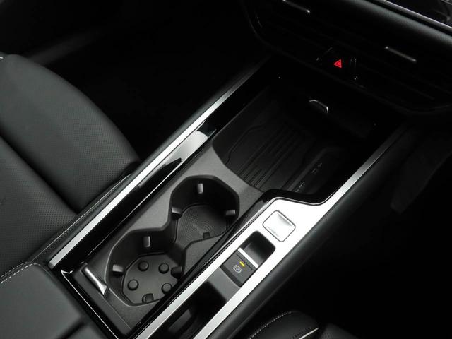 パサート eTSI エレガンス 認定中古車 レザーシート パワーシート シートヒーター ベンチレーション DCC Pro アラウンドビューカメラ IQ.LIGHT パワーテールゲート(23枚目)