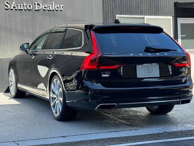 Ｖ９０ Ｔ８　ツインエンジン　ＡＷＤ　インスクリプション　禁煙車　Ｔ８ツインエンジンＡＷＤインスクリプション　ブラウンレザー　パノラマサンルーフ　パノラミックビュー　ベンチレーションシート　パワーリアゲート　ステアリングアシスト付ＢＬＩＳ　ＬＥＤデイライト（10枚目）