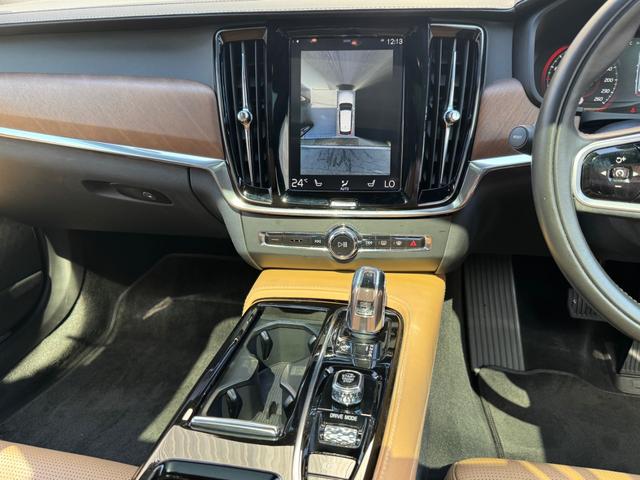 Ｖ９０ Ｔ８　ツインエンジン　ＡＷＤ　インスクリプション　禁煙車　Ｔ８ツインエンジンＡＷＤインスクリプション　ブラウンレザー　パノラマサンルーフ　パノラミックビュー　ベンチレーションシート　パワーリアゲート　ステアリングアシスト付ＢＬＩＳ　ＬＥＤデイライト（18枚目）