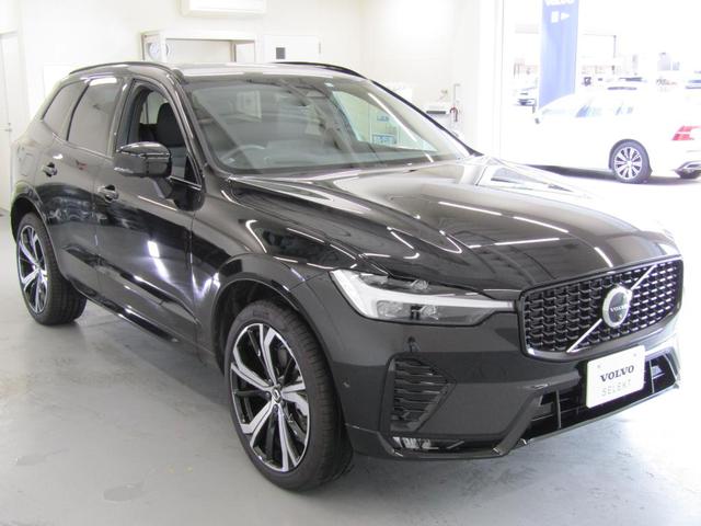 ＸＣ６０ Ｂ６　ＡＷＤ　Ｒデザイン　テキスタイルレザコンビネーションスポーツシート　Ｇｏｏｇｌｅナビゲーション　３６０度モニター　追従クルーズコントロール　パイロットアシスト　電動テールゲート（7枚目）