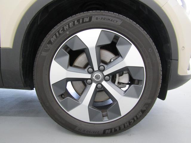 XC40 ウルトラ B4 AWD 弊社試乗車 Google搭載 前後シートヒーター 全車速追従クルーズコントロール パイロットアシスト 360度ビューモニター(12枚目)