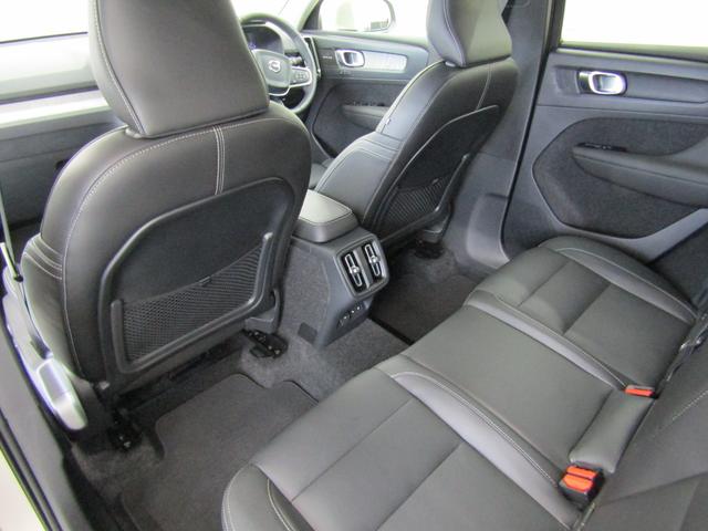 XC40 ウルトラ B4 AWD 弊社試乗車 Google搭載 前後シートヒーター 全車速追従クルーズコントロール パイロットアシスト 360度ビューモニター(24枚目)
