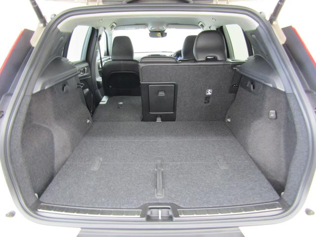 XC40 ウルトラ B4 AWD 弊社試乗車 Google搭載 前後シートヒーター 全車速追従クルーズコントロール パイロットアシスト 360度ビューモニター(41枚目)