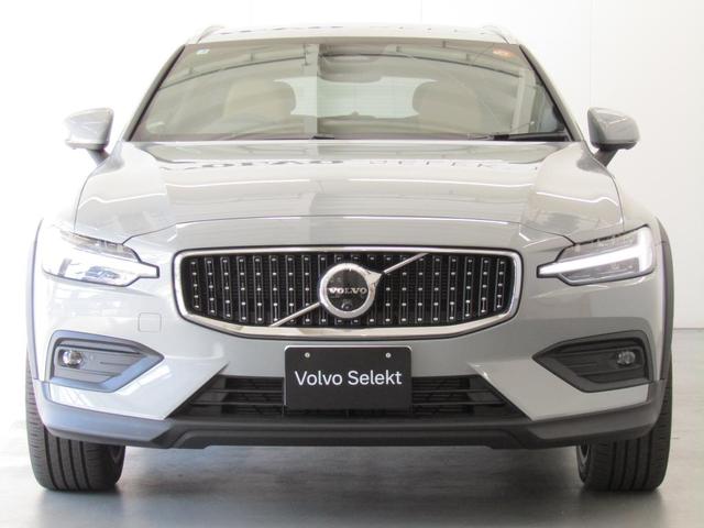 Ｖ６０ クロスカントリー　ウルトラ　Ｂ５　ＡＷＤ　弊社試乗車　Ｇｏｏｇｌｅ搭載　前席シートヒーター　全車速追従クルーズコントロール　パイロットアシスト　３６０度ビューモニター（5枚目）