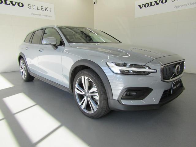 Ｖ６０ クロスカントリー　ウルトラ　Ｂ５　ＡＷＤ　弊社試乗車　Ｇｏｏｇｌｅ搭載　前席シートヒーター　全車速追従クルーズコントロール　パイロットアシスト　３６０度ビューモニター（6枚目）