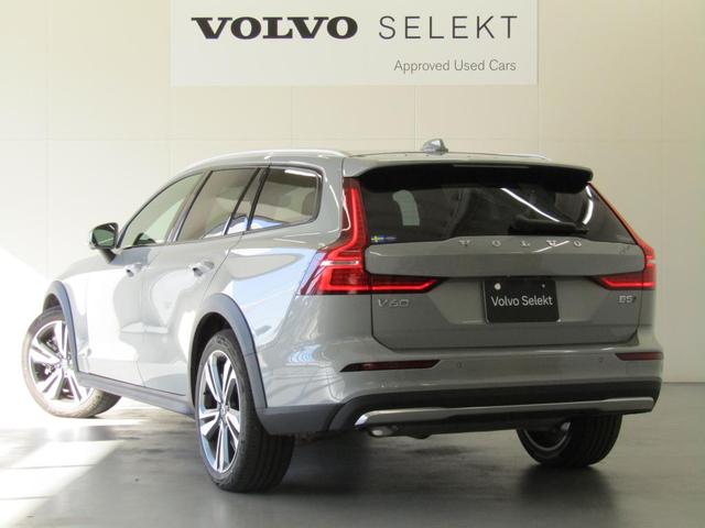 Ｖ６０ クロスカントリー　ウルトラ　Ｂ５　ＡＷＤ　弊社試乗車　Ｇｏｏｇｌｅ搭載　前席シートヒーター　全車速追従クルーズコントロール　パイロットアシスト　３６０度ビューモニター（8枚目）