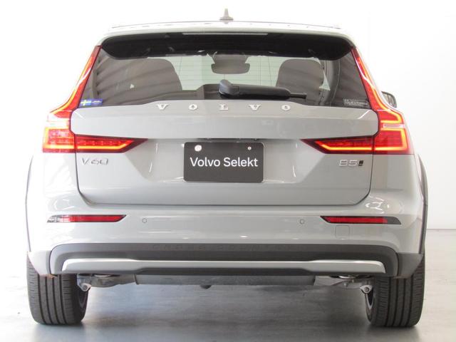 Ｖ６０ クロスカントリー　ウルトラ　Ｂ５　ＡＷＤ　弊社試乗車　Ｇｏｏｇｌｅ搭載　前席シートヒーター　全車速追従クルーズコントロール　パイロットアシスト　３６０度ビューモニター（10枚目）