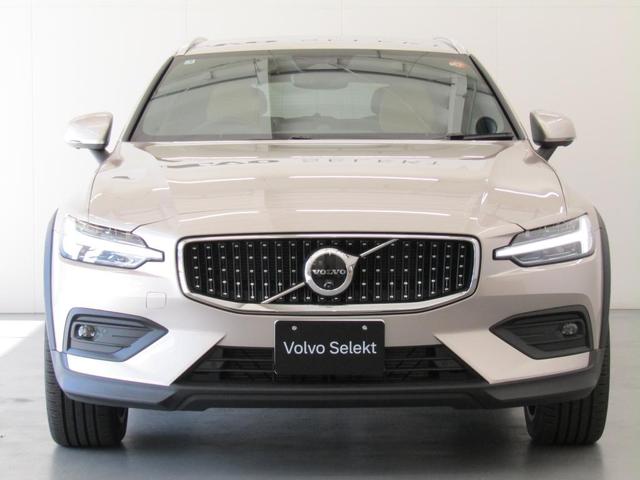 V60 クロスカントリー ウルトラ B5 AWD 弊社試乗車 Google搭載 前席シートヒーター 全車速追従クルーズコントロール パイロットアシスト 360度ビューモニター(5枚目)